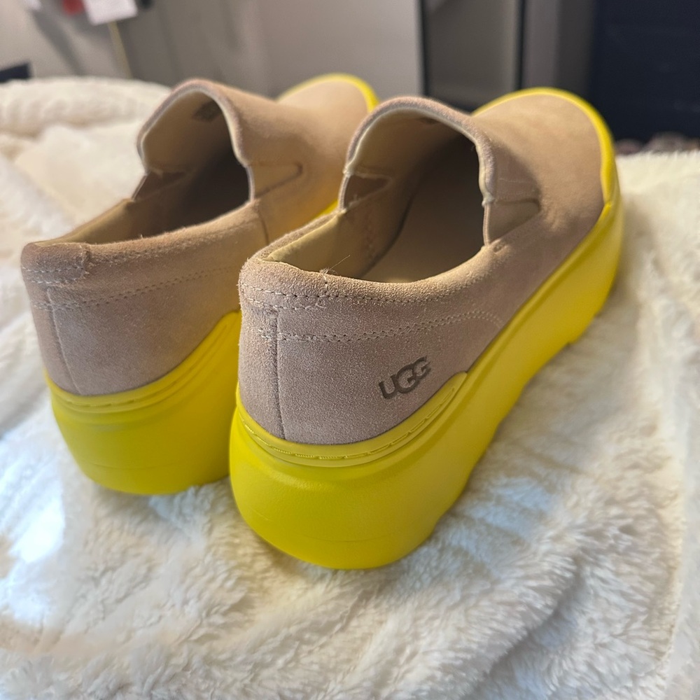 UGG Women's Beige and Yellow Mules